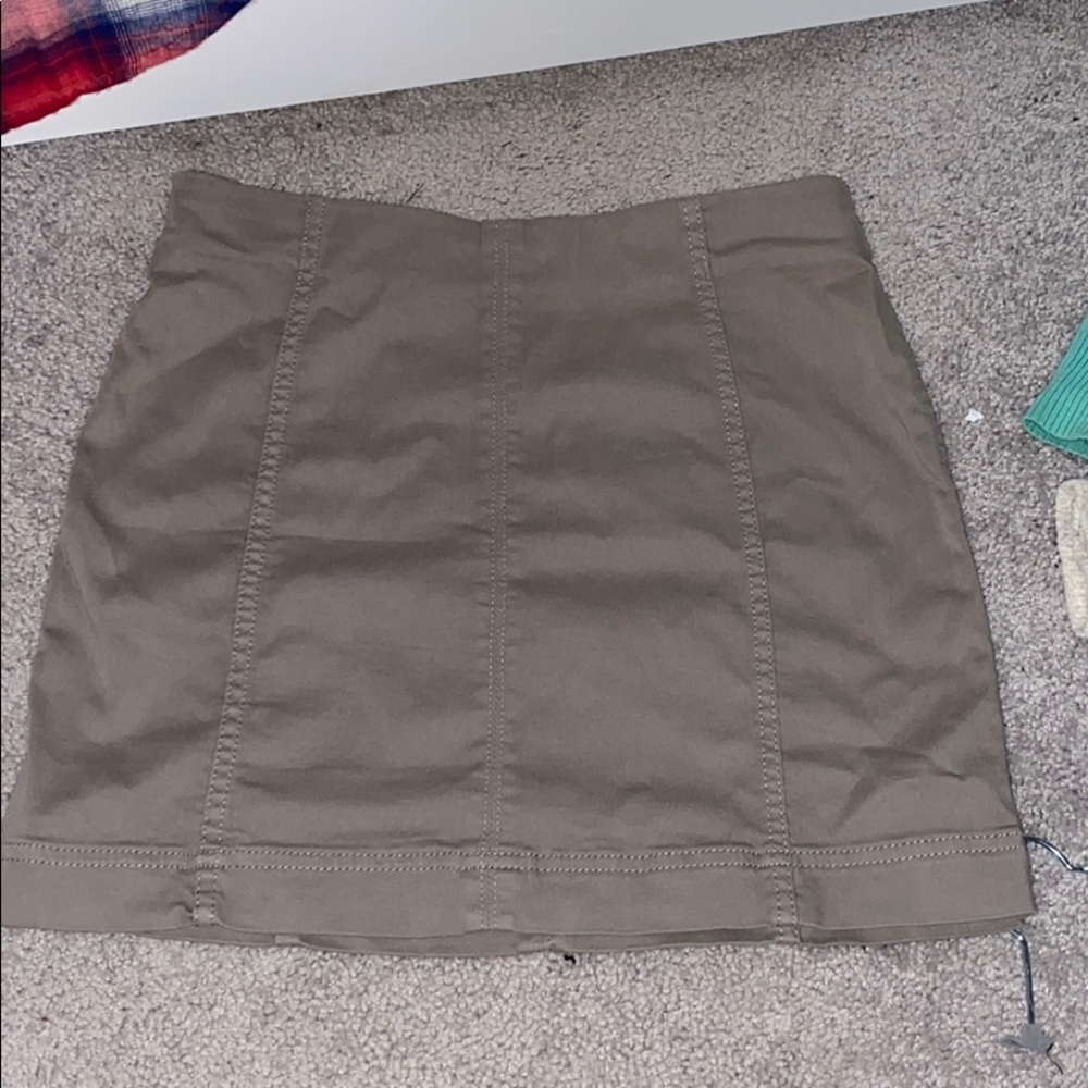 JOLT GREEN SKIRT